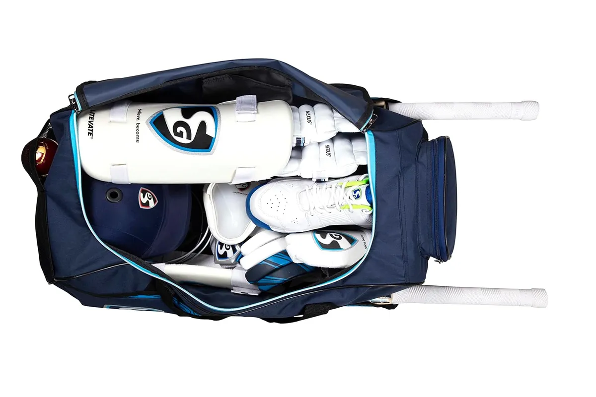 SG Combopak 1.0 Wheelie Cricket Kit Bag