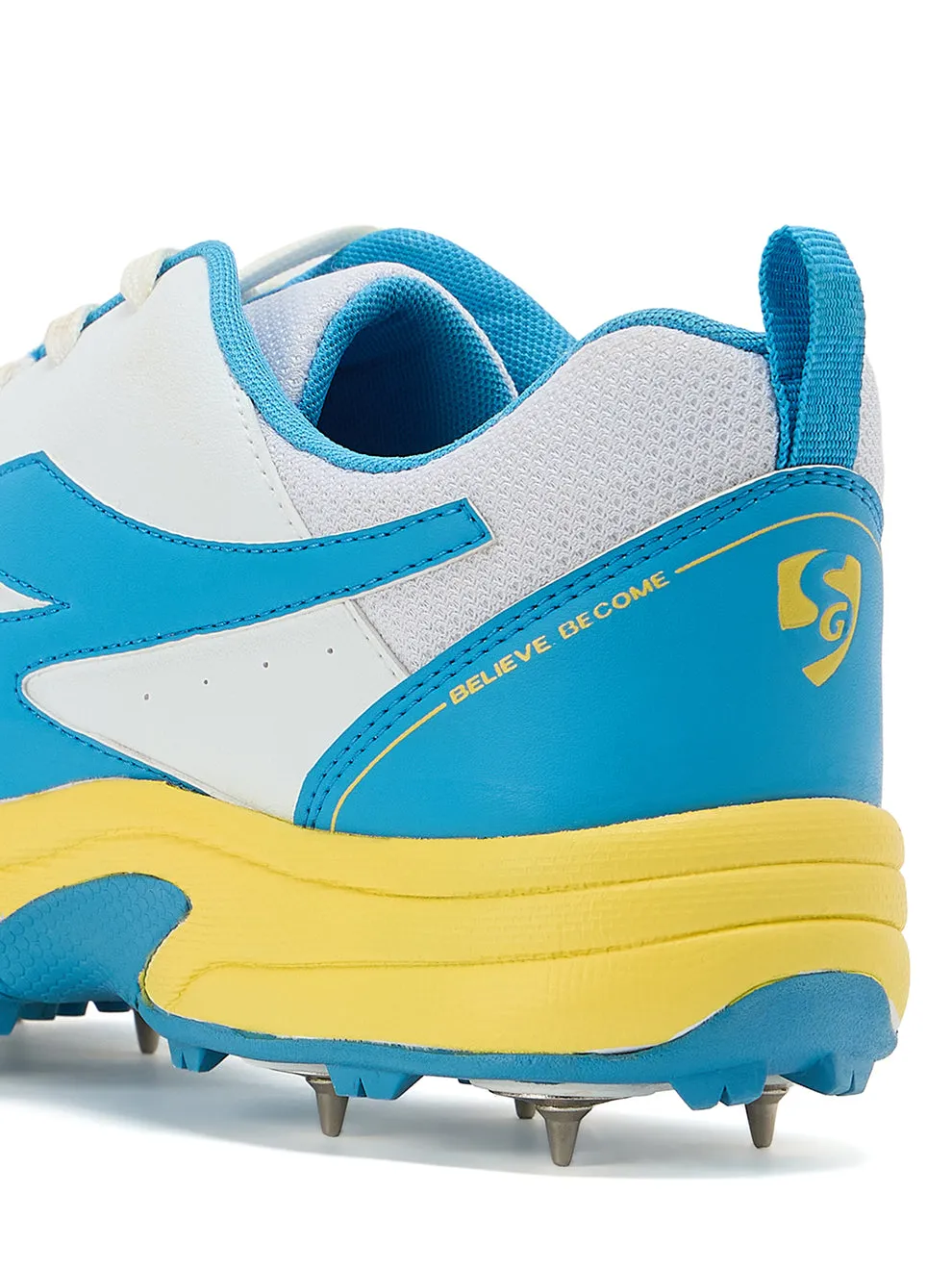 SG Savage Max Spikes Cricket Shoes